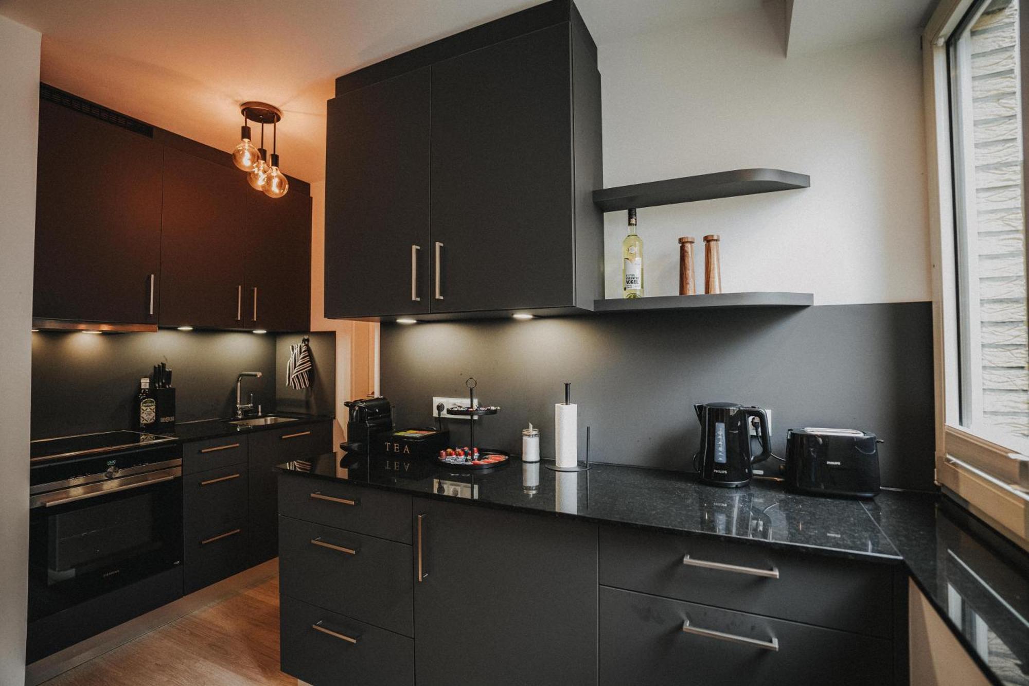 Downtown Apartment Mit Luxusbad Am Hafen Nur 5 Minuten Zu Fuss In Die Innenstadt Und Zum Bahnhof! 올덴부르크 외부 사진