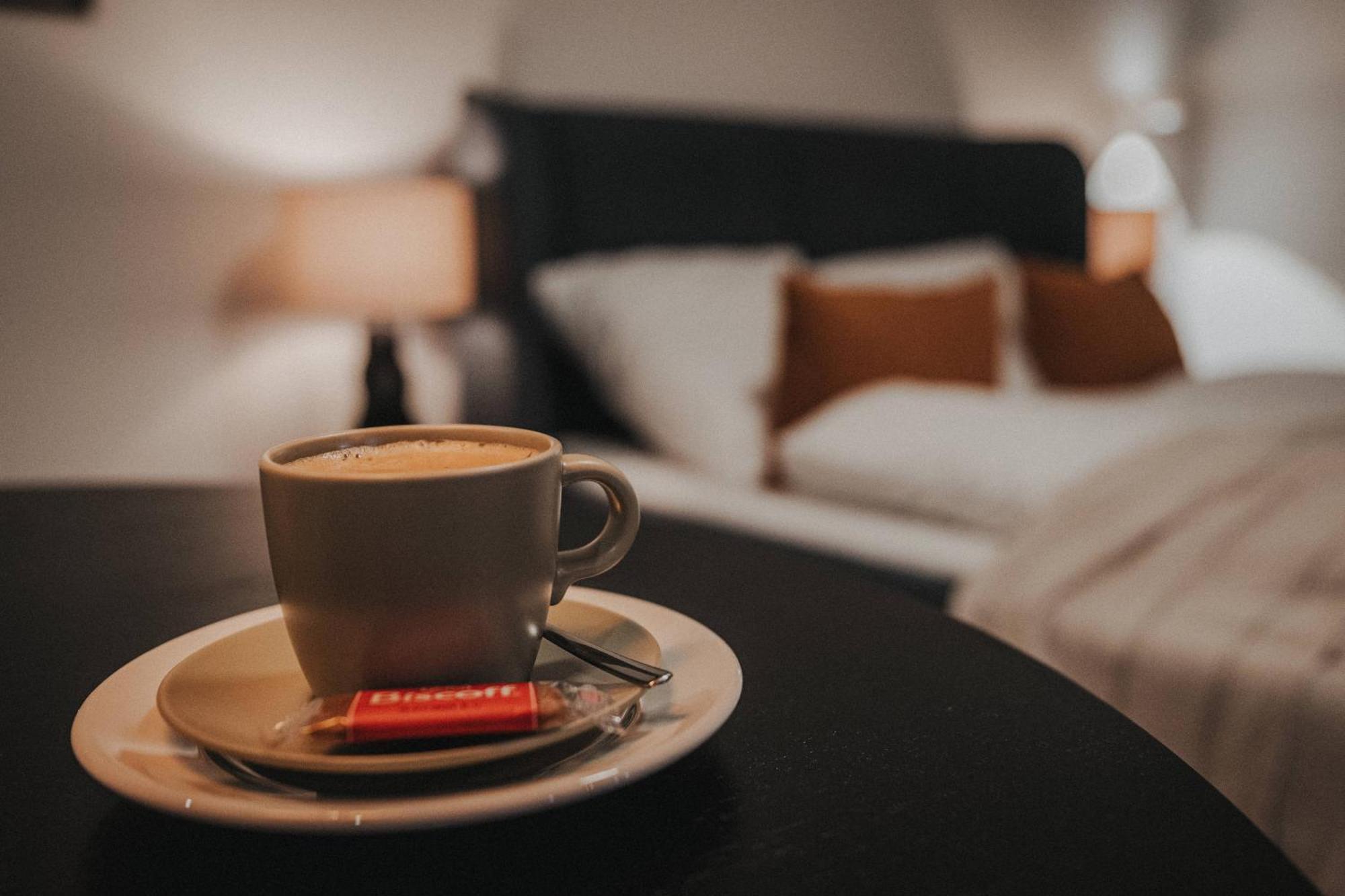 Downtown Apartment Mit Luxusbad Am Hafen Nur 5 Minuten Zu Fuss In Die Innenstadt Und Zum Bahnhof! 올덴부르크 외부 사진