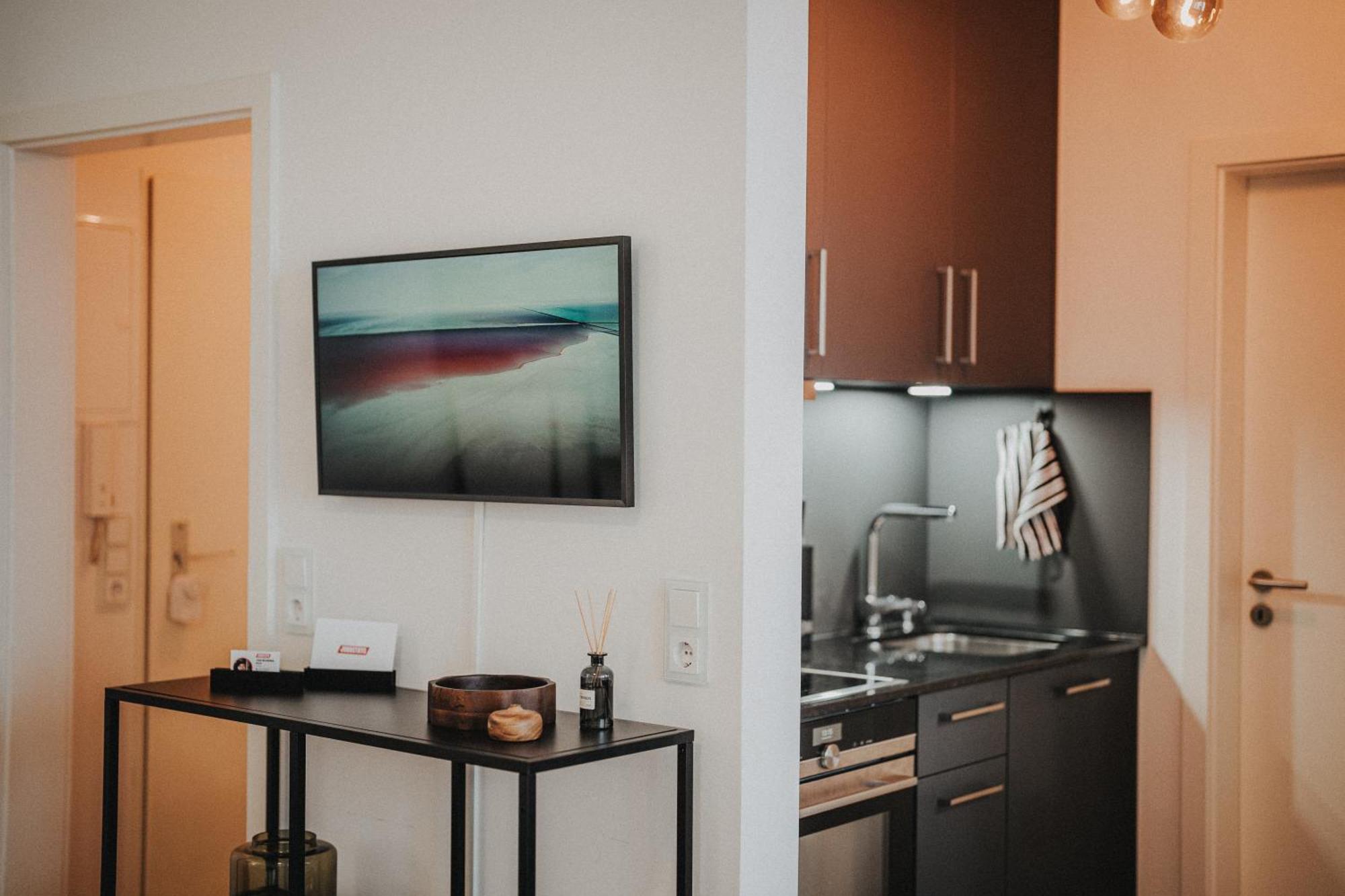 Downtown Apartment Mit Luxusbad Am Hafen Nur 5 Minuten Zu Fuss In Die Innenstadt Und Zum Bahnhof! 올덴부르크 외부 사진